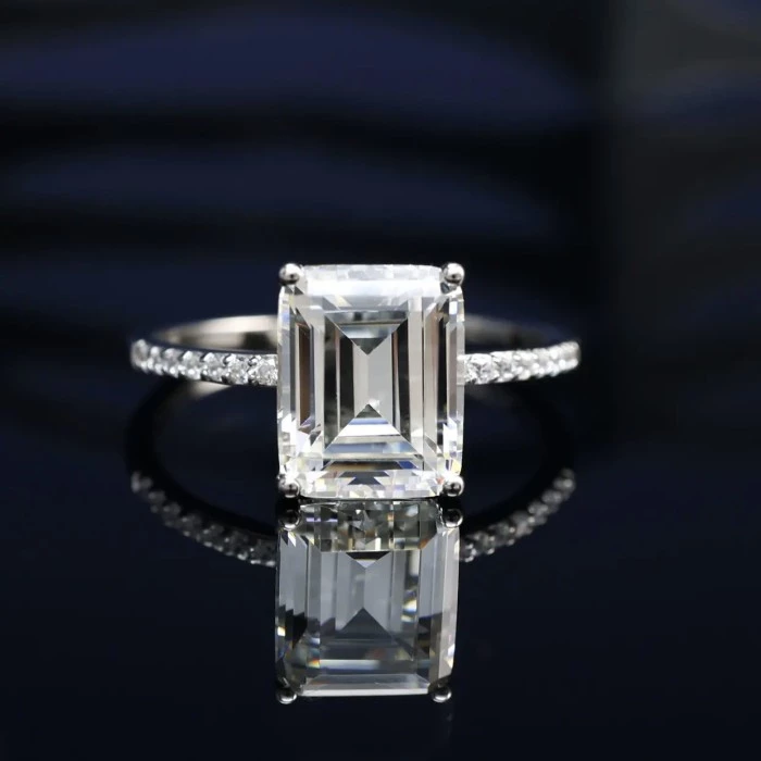 Cincin Premium Batu Emerald Cut 4 crt G Colour